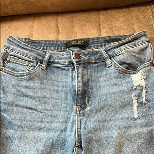 Judy Blue Women's cropped Blue Distressed Jeans